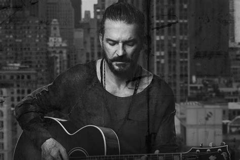 Rencontre Surprise avec Ricardo Arjona: Un Concert Inoubliable à Paris!